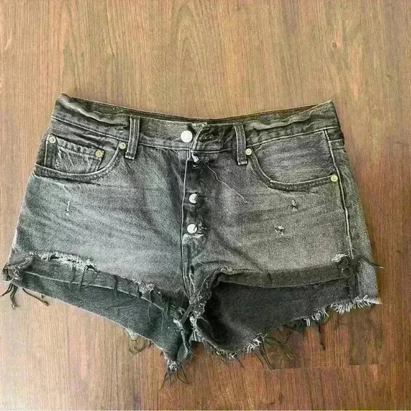 Levi's 501 Black Denim High Waisted Cut Off Jean Shorts , Size: 29, wash black - Picture 2 of 10